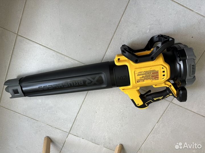 Воздуходувка Dewalt dcbl722