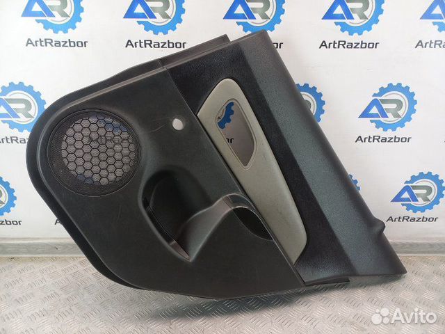 Обшивка двери задней правой Chevrolet Cruze 1 1.6