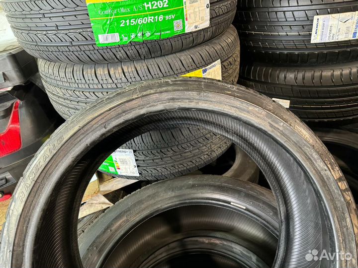 Nankang NS-2 215/35 R19