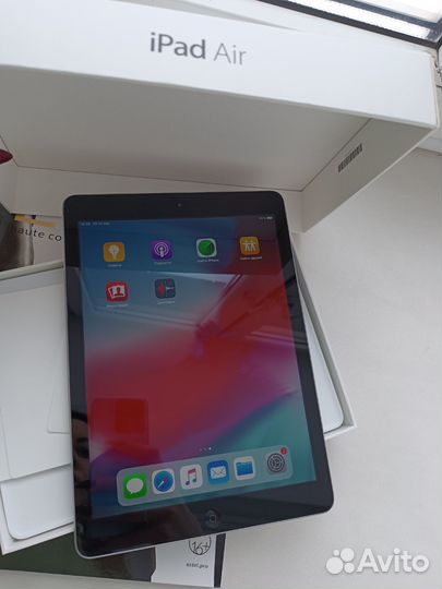 iPad Air WiFi