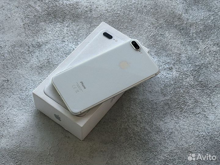 iPhone 8 Plus. Silver