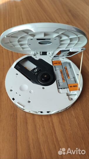 Cd проигрыватель sony walman D-NE800