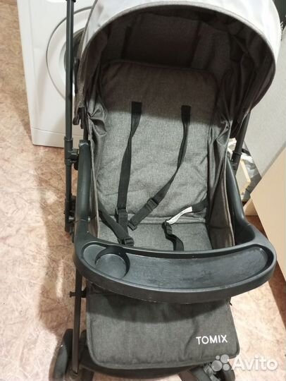 Прогулочная коляска с перекидной ручкой