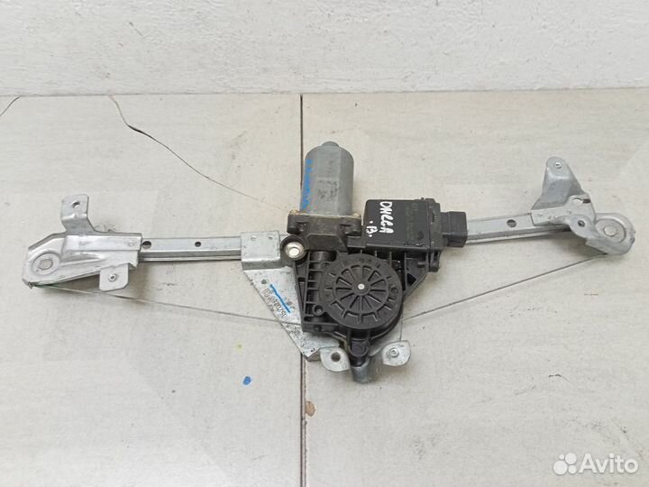 Стеклоподъемник электрический задний правый