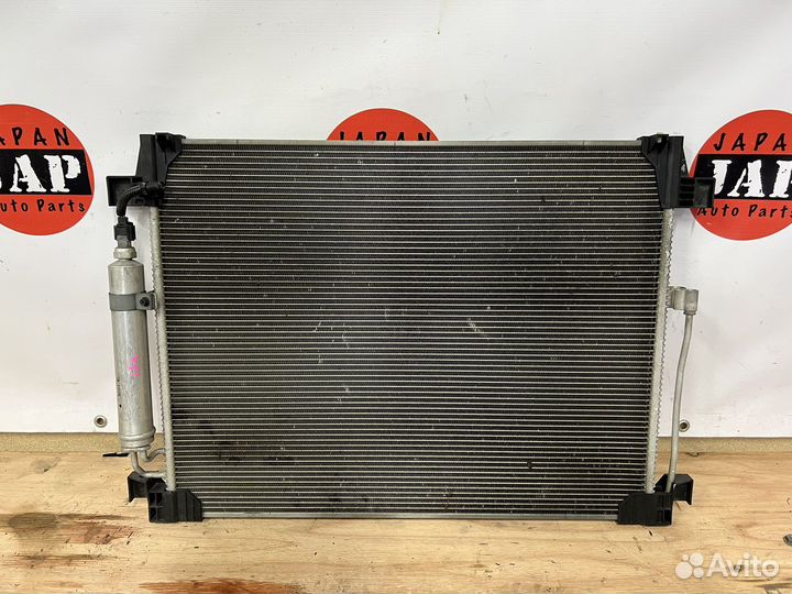 Радиатор кондиционера Infiniti M Y51