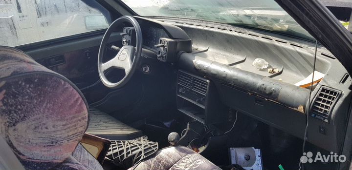 Fiat UNO 1990г Двери Крыша Порог