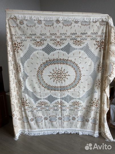 Скатерть новая