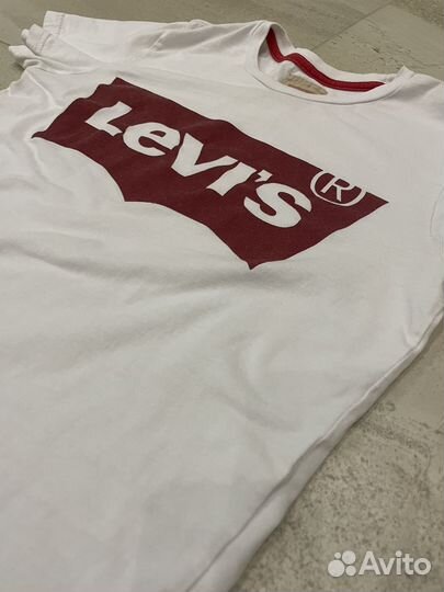 Футболка levis