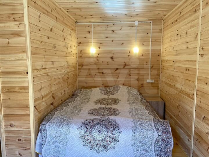 Дом 30 м² на участке 10 га