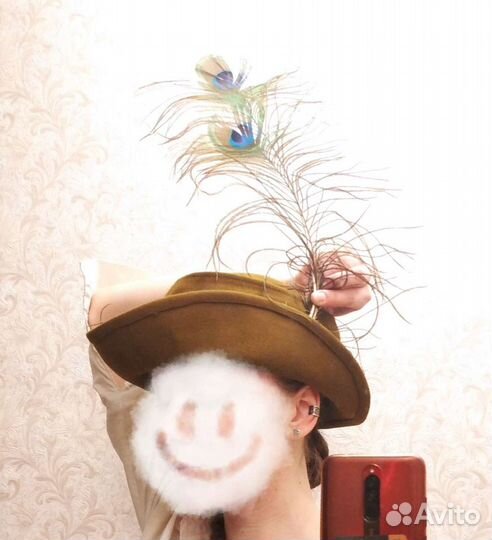 Шляпа с перьями для фотосессии. Винтажная шляпа