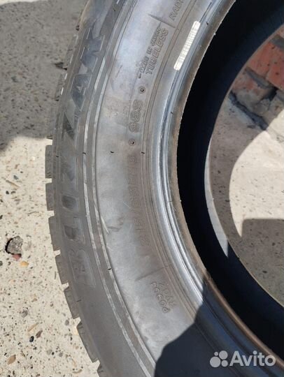 Bridgestone Blizzak Ice 215/65 R16 M