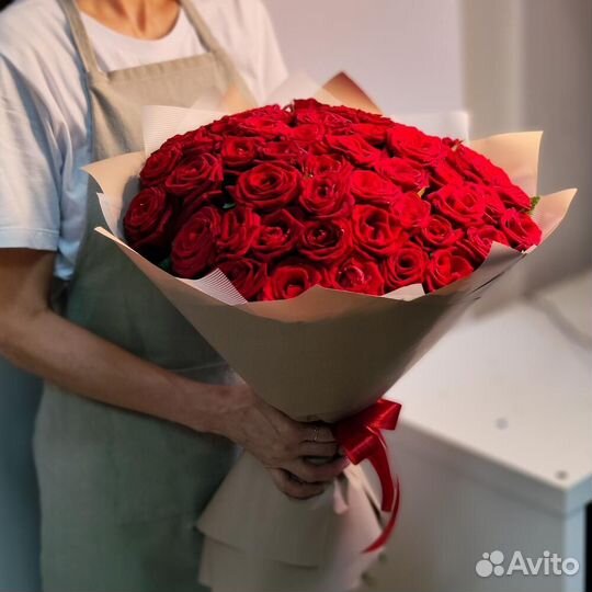 Красные розы 51 шт, 50 см
