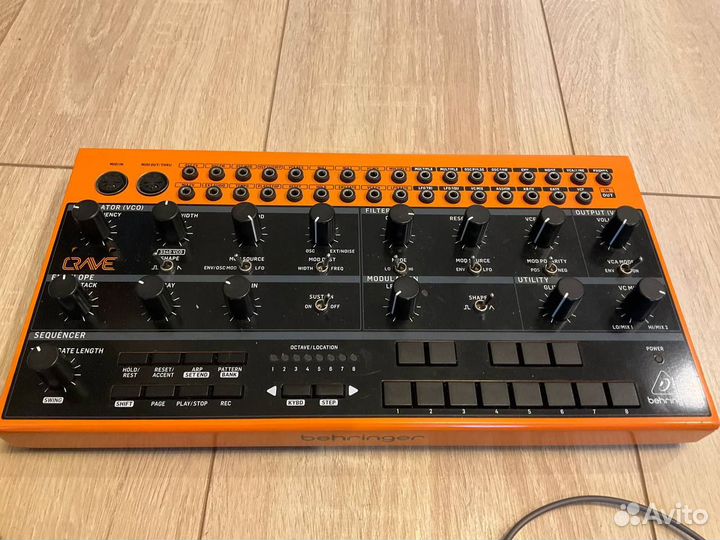 Behringer Crave