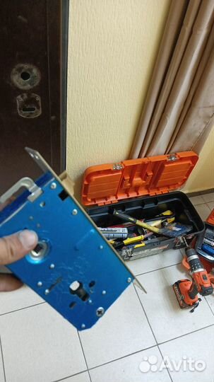 Ремонт дверного замка вскрытие замена замка под кл