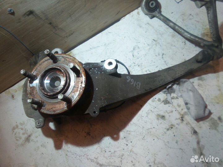 Поворотный кулак правый Jaguar XF