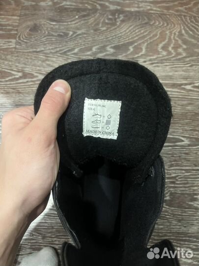 Коньки хоккейные