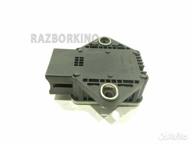 Датчик ускорения