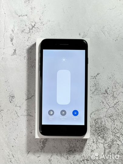 iPhone 8 Plus, 256 ГБ
