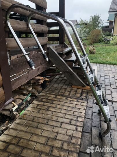 Лестинца для бассейна