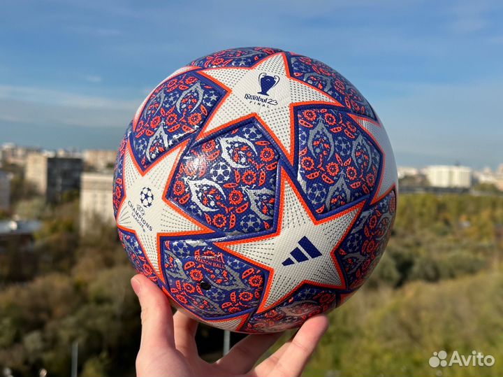 Футбольный мяч Adidas размер 4