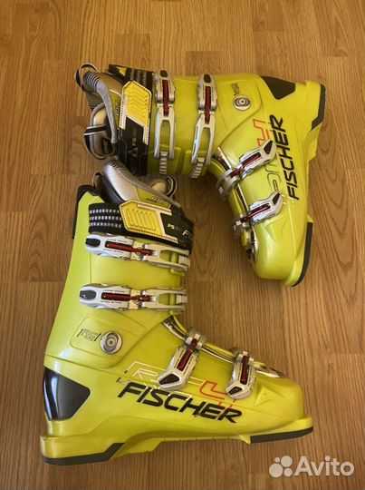 Горнолыжные ботинки