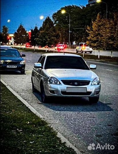 Капот приора