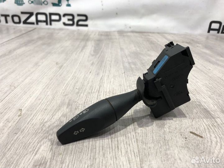 Переключатель поворотов Ford Fiesta MK5 2002 2003