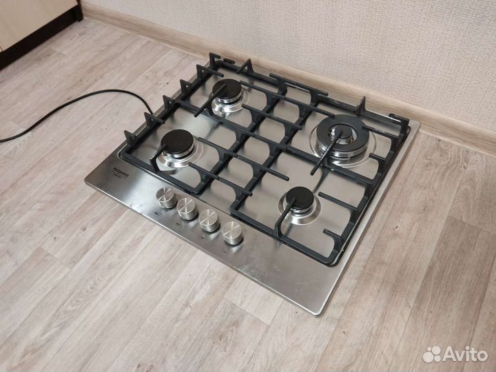 Газовая варочная поверхность Hotpoint-Ariston PPH