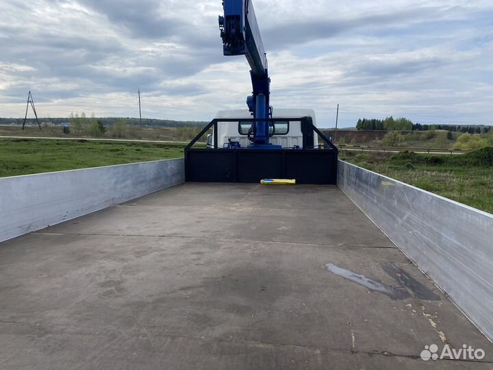 Mitsubishi Fuso Canter с КМУ, 2012