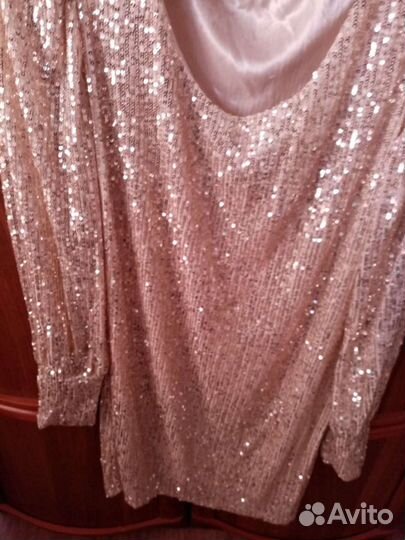 Нарядное платье