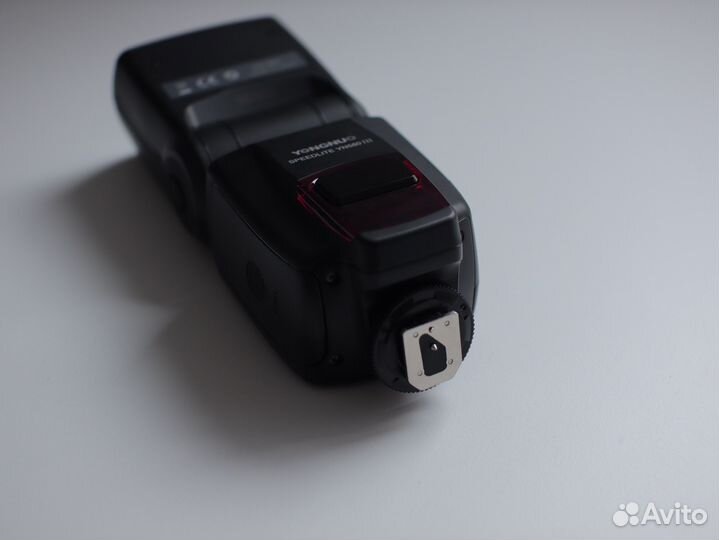 Вспышка Yongnuo YN560 III + синхронизатор