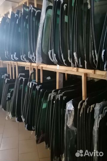 Лобовое автостекло с установкой