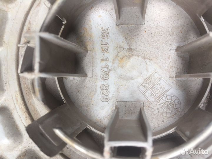 Заглушка в диск bmw