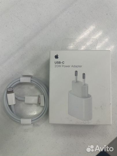 Зарядное устройство на iPhone 20w