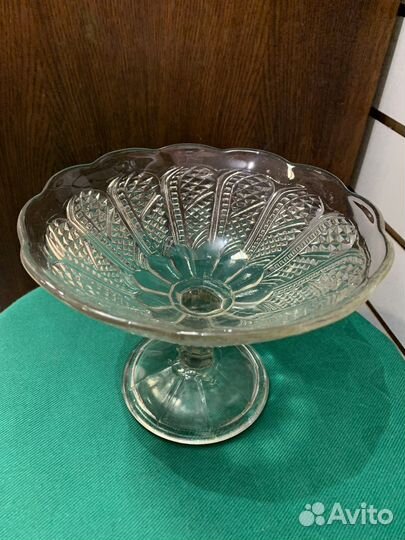 Ваза для фруктов на ножке. Стекло СССР