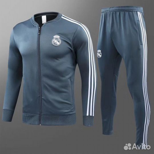 Тренировочный футбольный костюм