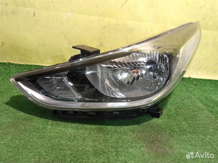 Фара левая Hyundai Solaris 2017