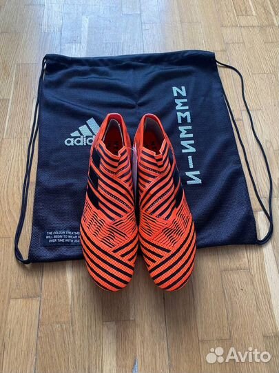 Футбольные бутсы adidas nemeziz