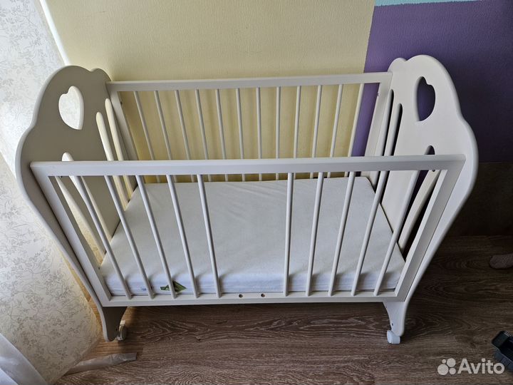 Детская кроватка