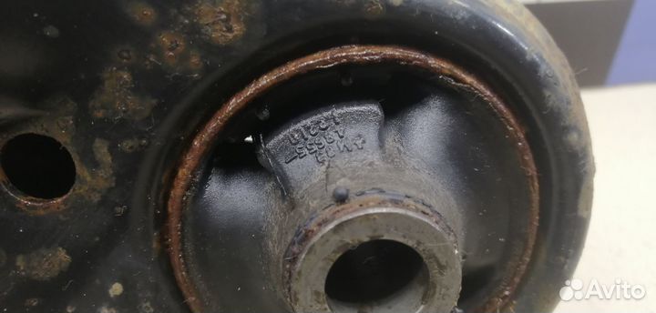 Рычаг передний левый Avensis III 2009