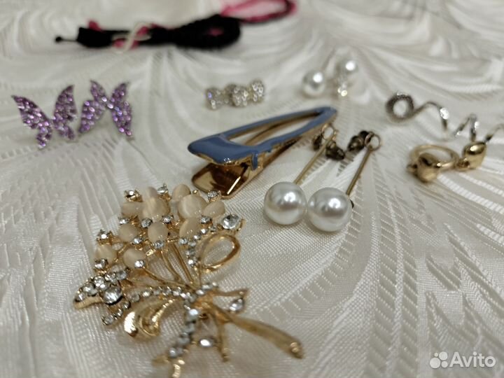 Набор подержанной бижутерии,гвоздики без заглушек