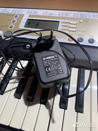 Синтезатор yamaha psr r200