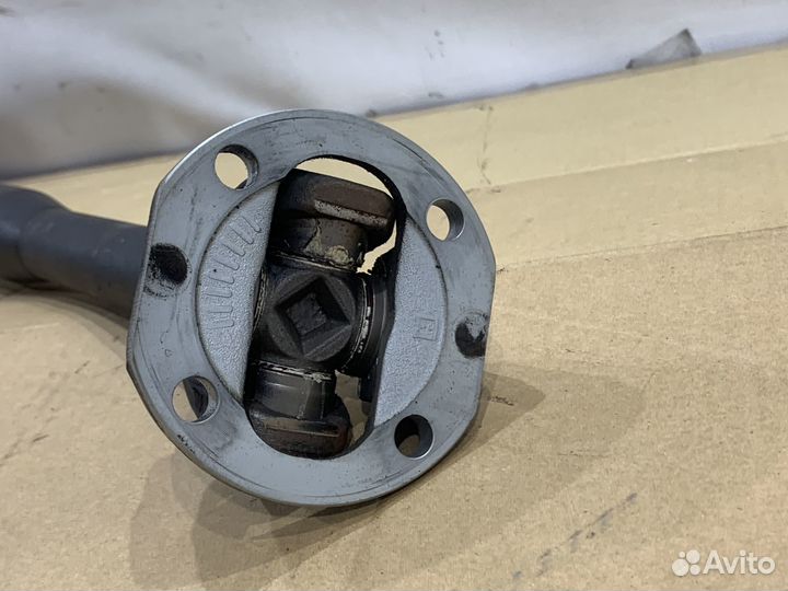 Передний карданный вал Mercedes W213