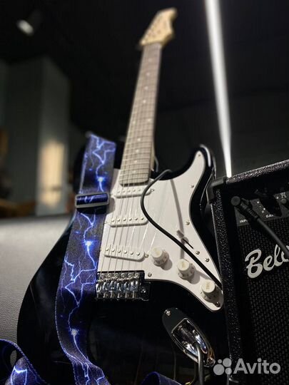 Комплект Электрогитара+Комбик+Провод+Ремень+Медиат