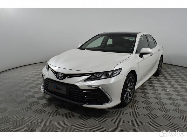 Toyota Camry 2.5 AT, 2022