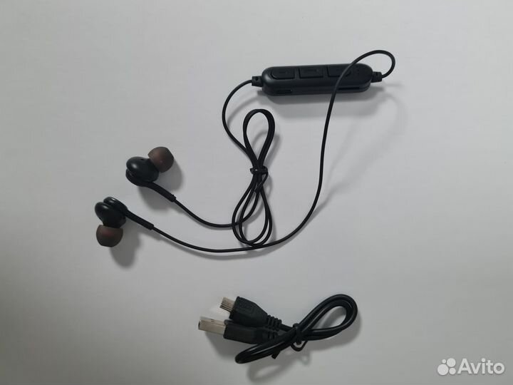 Беспроводные наушники Samsung AKG MJ-6700 (лт0198)