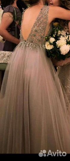 Вечернее платье