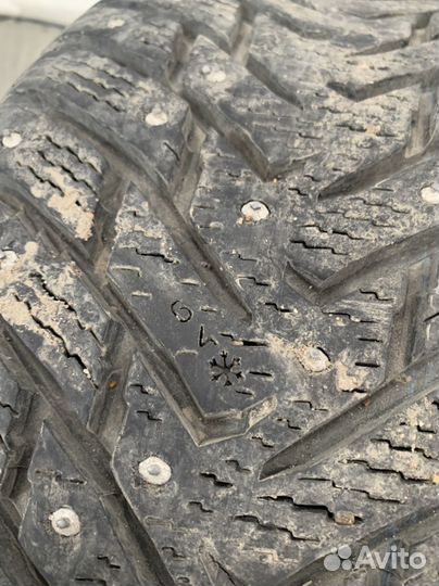 Nokian Tyres Hakkapeliitta 8 215/50 R17 95T