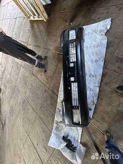 Капот,фары, бампера от Toyota Land Cruiser 200