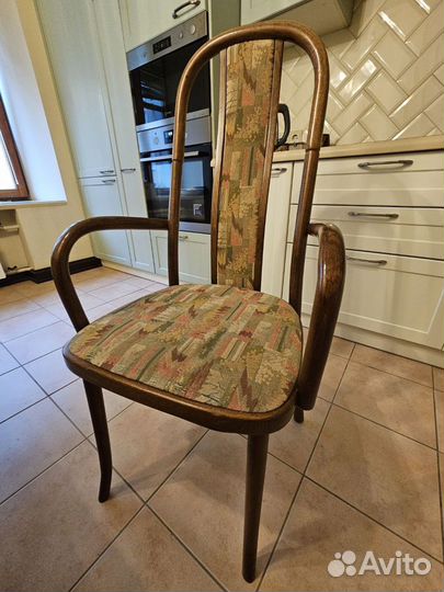 Стул деревянный
